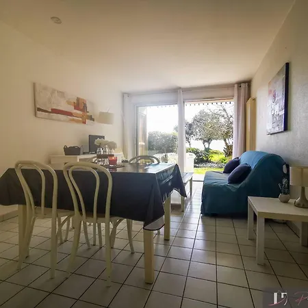 Meuble 4 Pers. Avec Terrasse Et Parking, Proche - Fr-1-825-1 Апартаменты *